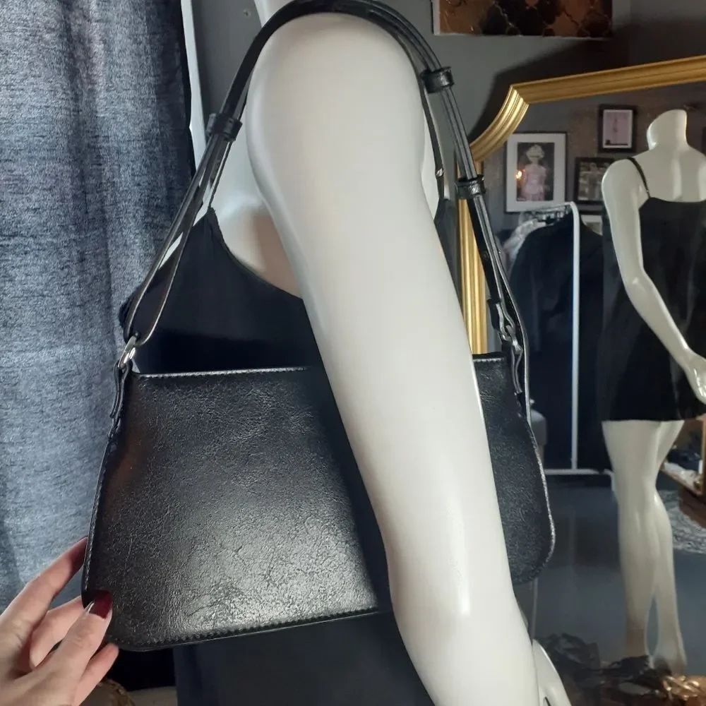Zara Minimalist Black Faux Leather Shoulder Bag - Picture 5 of 16